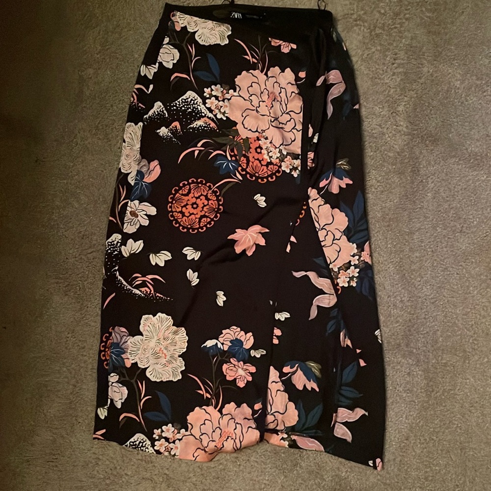 Zara Japanese style skirt